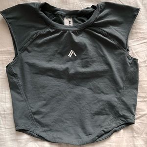 Alphalete Velocity Crop Top
